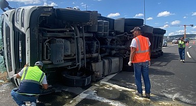 TEM’de feci kaza! Trafik kilitlendi
