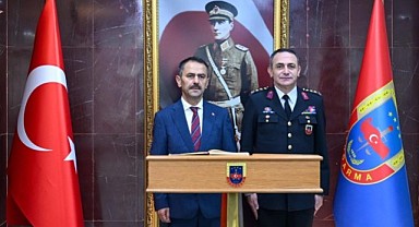 Vali Aktaş, İl Jandarma Komutanlığını ziyaret etti
