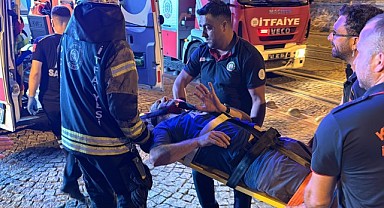 Dengesini kaybetti, korkuluklardan çatıya düştü!
