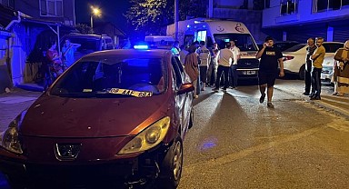 Motosikletli otomobile çarptı! 1 kişi yaralandı