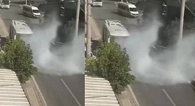 Seyir halindeki halk otobüsü alevlere teslim oldu!