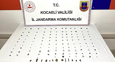 Tarihi eser kaçakçıları Gebze'de yakalandı!