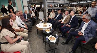 Büyükakın Çayırovalı esnaflarla bir araya geldi