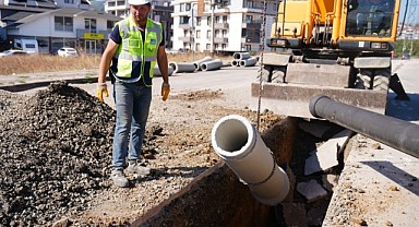 İSU, Gölcük’te altyapı hatlarını yeniliyor