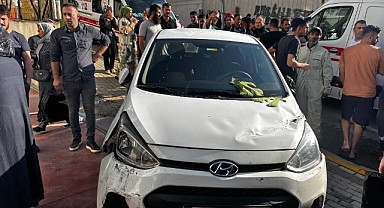 Otomobil bahçeye daldı! 2 kardeş yaralandı