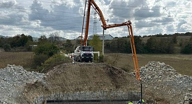 Tatarahmet köprüsünde temel betonu döküldü