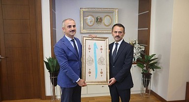 Vali Aktaş Çiftçi’yi ziyaret etti