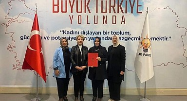 AK Kadınlarda bayrak değişimi!