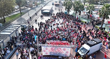 Büyükşehir’de Cumhuriyet coşkulu kutlandı