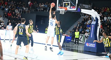 Çayırova, Fenerbahçe Koleji’ni yendi