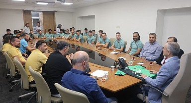Çayırovaspor, Çiftçi'yi ziyaret etti