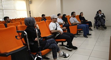 Engelli bireylere mülakat tekniği öğretiliyor