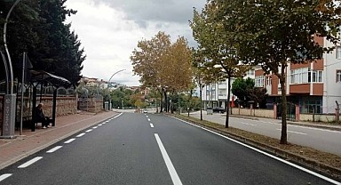 Ertuğrul Gazi Caddesi’nin yol çizgileri çizildi
