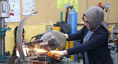 KOMEK 1 milyon kursiyere eğitim verdi