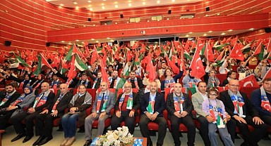 Nurullah Genç Gebze Kitap Fuarı’na damga vurdu