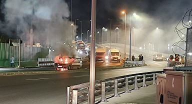 Seyir halindeki araç cayır cayır yandı!