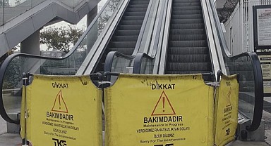 Yürüyen merdivenler bakımdan geçiriliyor