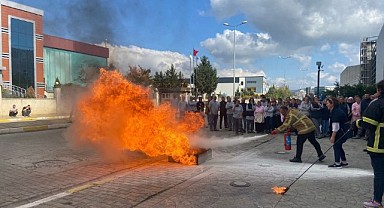 Büyükşehir İtfaiyesi eğitimlere devam ediyor