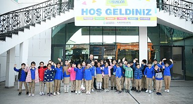 Çocuklar, kitapların sihirli dünyasıyla tanıştı