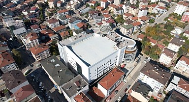 Derince’nin yeni belediye binası yüzde 75 tamam!