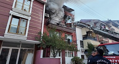 İzmit’te korkutan yangın! Ev alevlere teslim oldu
