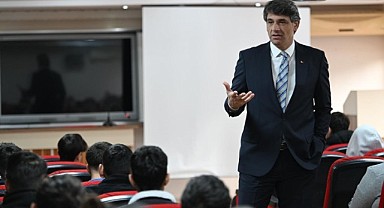 Kocaman, Kartepe’ye cami inşa edeceğini duyurdu