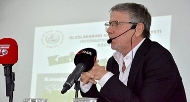 Metin Tekin, Karamürsel’de söyleşi yaptı