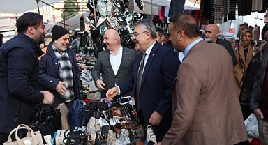 AK Başkanlar, pazarın nabzını tuttu