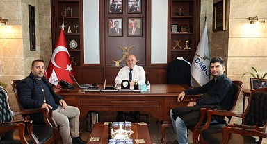 Bıyık, Darıcalıları ilk ağızdan dinliyor