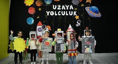 Çayırovalı minikler, uzayı keşfetti