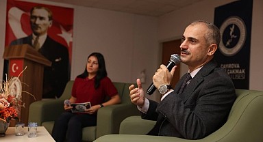 Çiftçi, gençlerle bir araya geldi