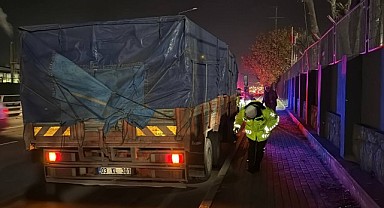 Gebze'de kamyondan çıkan tekerlek 1 kişiyi yaraladı