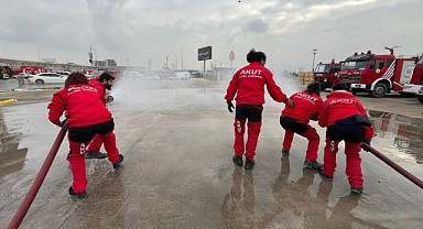 İtfaiye ekipleri AKUT’a eğitim verdi