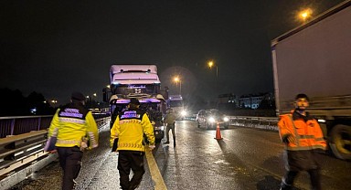 TEM’de feci kaza! 4 kişi yaralandı