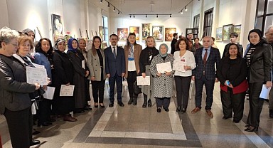 Vali Aktaş resim sergisini gezdi