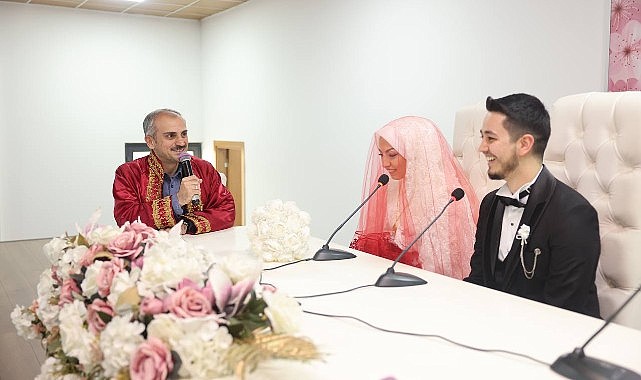 Çayırova’da bin 180 çift “Evet” dedi