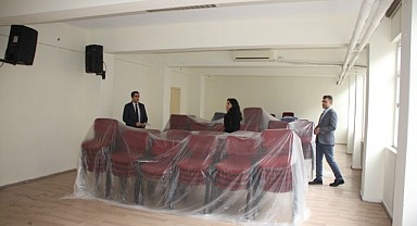 Hükümlüler okulları boyadı
