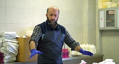 Onların arkadaşları diri değil! Hep ölü…