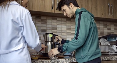 Serin, Cemil Meriç ile iş hayatına adım attı