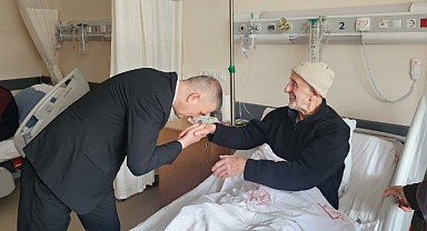 Sezer, hasta vatandaşları ziyaret etti