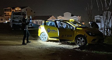 Taksici yol kenarında boğazı kesilmiş halde bulundu