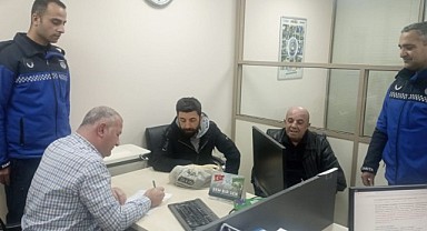 Zabıta ekipleri yüklü miktardaki parayı sahibine teslim etti