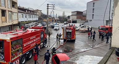 Açık unutulan soba dükkânı yaktı!