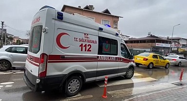 Bacağı demire sıkışan işçi yaralandı