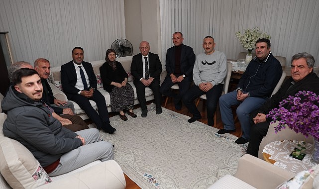 Bıyık, umreden dönen vatandaşları ziyaret etti