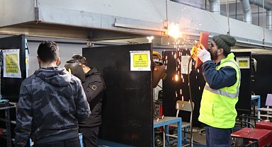 Büyükişehir’de hizmet içi eğitimler tam gaz sürüyor