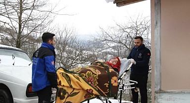 Büyükşehir, Sultan Teyze’yi 13 yıldır hastaneye taşıyor