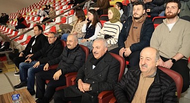 Gebze Voleybol Takımı galibiyet serisini sürdürüyor