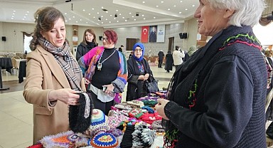 Örgü Festivali renkli görüntülere sahne aldı