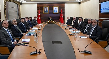 Vali Aktaş, il müdürleri ile bir araya geldi